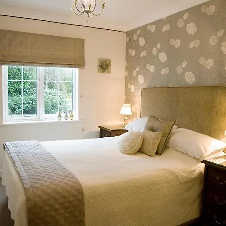 Rivermount House 5*