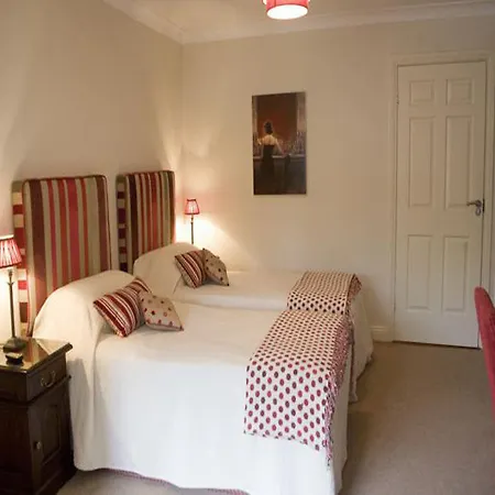 Pensjonat Rivermount House 5*