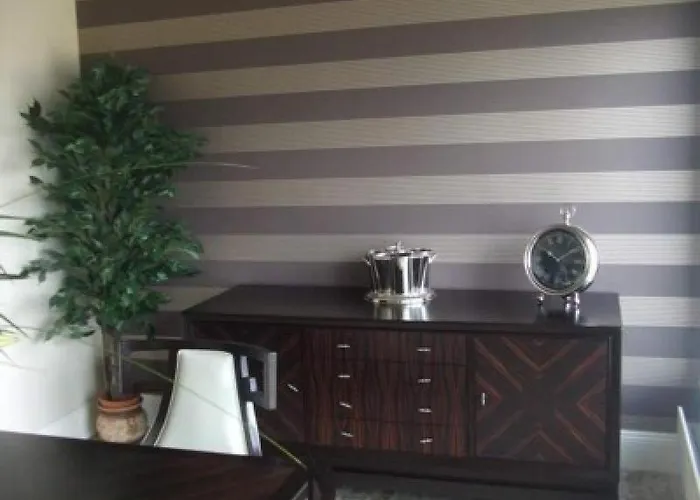 Pensión Rivermount House 5*